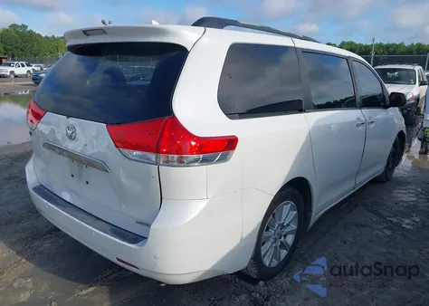 2011 Toyota Sienna Limited V6 z USA, uszkodzony, nr VIN 5TDYK3DC8BS050454
